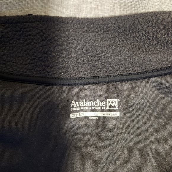 AVALANCHE Fleece jacket big boy size XL (18/20) - Picture 3 of 6